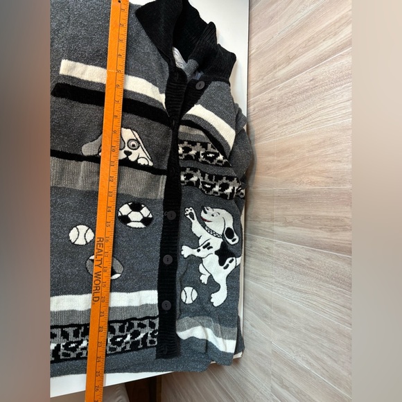 Fredo Vintage Gray and Black Women’s Sweater with Dog Design - Picture 11 of 11